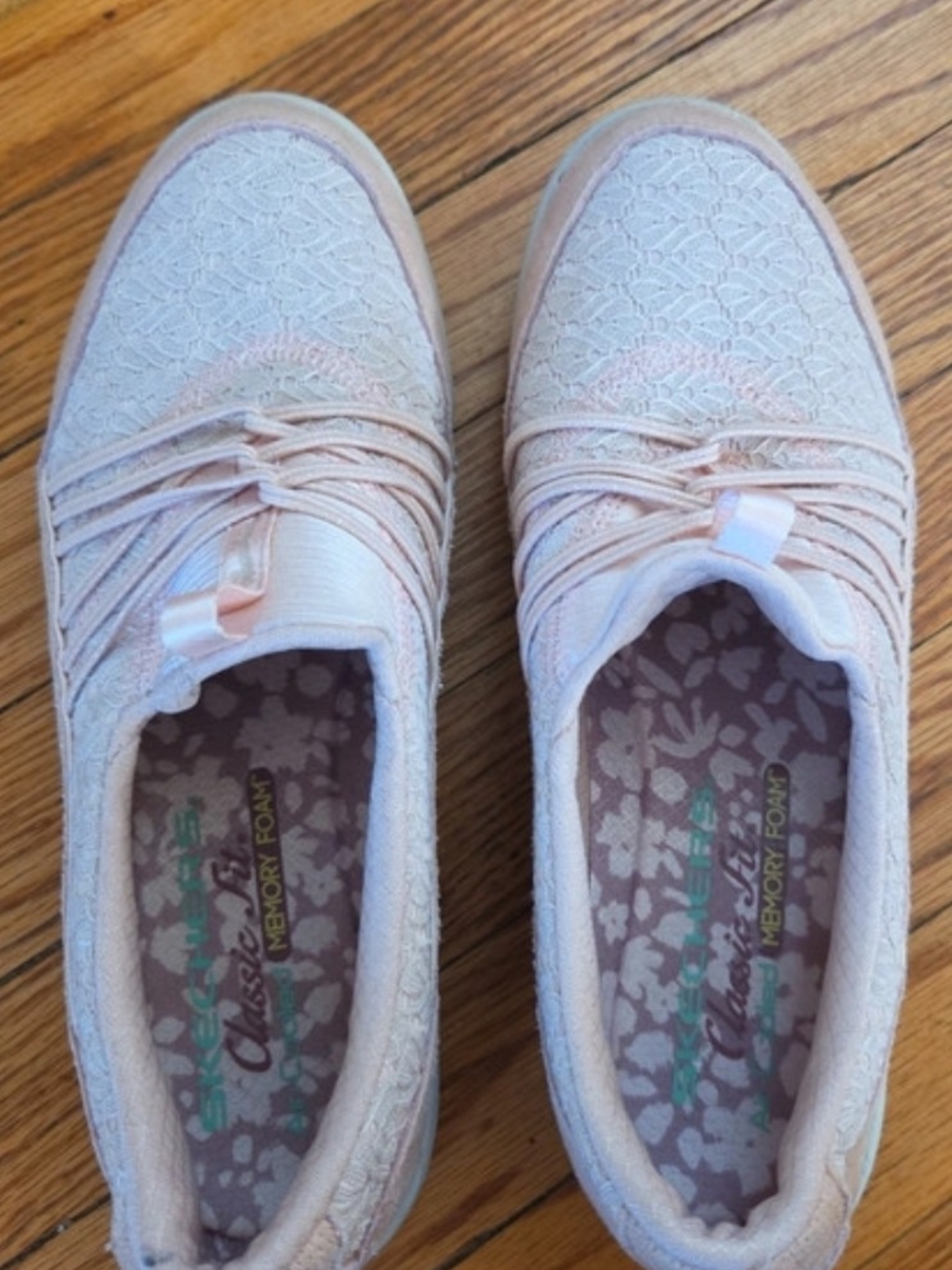 Skechers Women's Pink Lace Slip-On Sneakers
